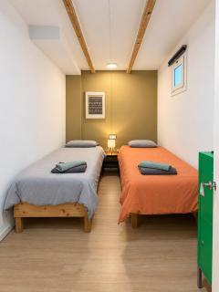 Alojamiento con encanto en planta superior ideal para trabajo y escapadas familiares en Montserrat - 4