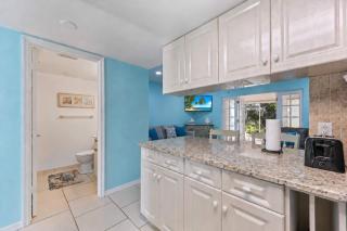 635 Seaport Blvd - 4