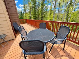 3BR Ski-In/Ski-Out Townhome | In-Unit Sauna - 9