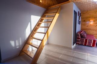 cabin with Mountain & Ocean Views - Ayour - 8
