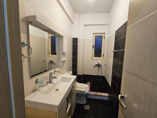 Central Green Studio Apartment - 5