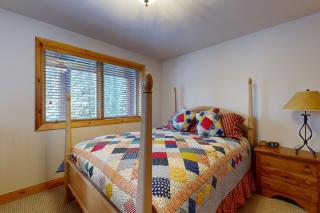 Beautiful ski chalet with gourmet kitchen theater room & private hot tub - 3