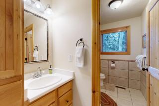 Beautiful ski chalet with gourmet kitchen theater room & private hot tub - 1