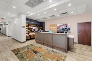 Hampton Inn by Hilton Detroit Dearborn, MI - 6