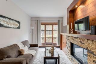 Tremblant Alpine Haven-Ski-In-Out-Pool and Spa - 8