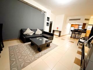 Spacious 02 BR apartment with 02 bathrooms - 8