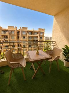 Modern 2BR Apartment 2 Baths Madinaty - 6