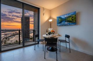 Penthouse Studio with Ocean Views and Balcony in Miami F3600 - 4
