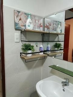 Cozy Oasis King Bed Spacious Stay- Bacolod - 5