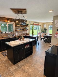 Northern MN Lake House & Holiday & Winter Escape - 4