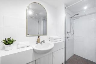 Fuller Holidays - Aruba Broadbeach Surf Apartment - 9