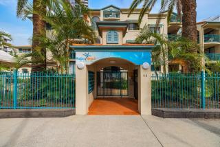 Fuller Holidays - Aruba Broadbeach Surf Apartment - 5