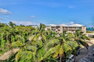 Suite B303 @ Mara Laguna *Gold Standard Certified - 3