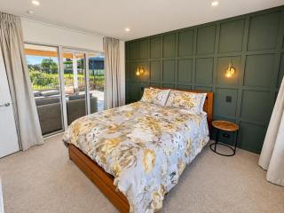 50 St James Avenue - 6