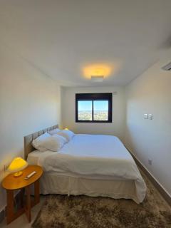 New, modern & refined in the city's best street - 8