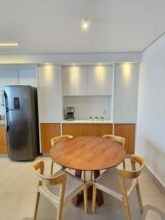 New, modern & refined in the city's best street - 6