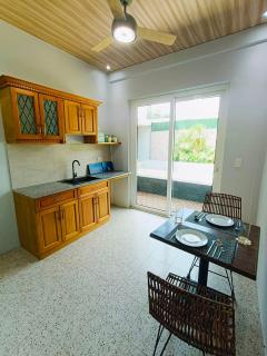 Sunny New Pool House Private Pool Cozy Loft - 7