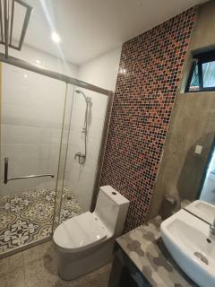 Sunny New Pool House Private Pool Cozy Loft - 4