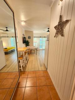 Holiday Apartment In Ramada Resort Port Douglas - 1