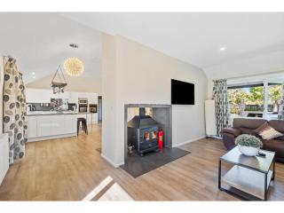 3 Lochiel Drive - 6