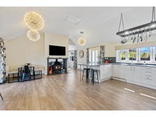 3 Lochiel Drive - 8