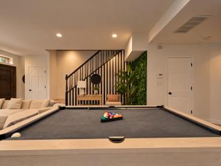 Luxe Chicago Retreat Game Room, Deck Fire Pit - 3