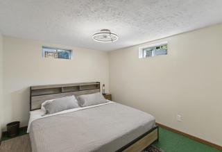 The Hemlock/Hot Tub/Golf/Private Yard - Spring Green - 9
