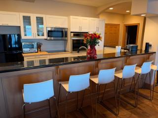 3 bed Lake Sammamish Waterfront + Peloton Bike - 7