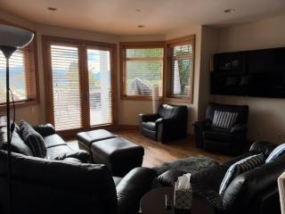 3 bed Lake Sammamish Waterfront + Peloton Bike - 9