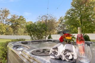 The Hemlock/Hot Tub/Golf/Private Yard - 7