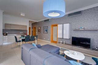Luxury Apartment in Fort Cambridge with Pool - 3