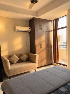Luxury 1 bedroom apartment in capital square - 1