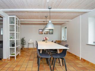8 person holiday home in Henne - 4