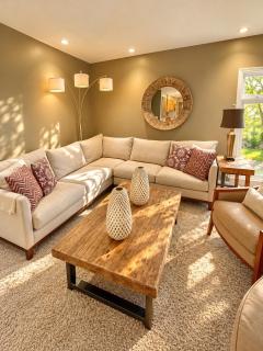 Spacious 4-bed family home with park views - 4