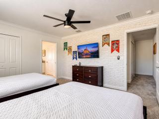 Modern Thematic 4BR with Private Pool & Console - 6