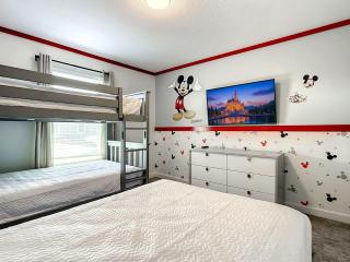 Modern Thematic 4BR with Private Pool & Console - 1