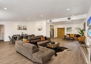 Luxury Pool Villa // 5BD 4BA - 3