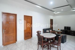 Guest House Pinarak 2 Syariah near GOR Satria Purwokerto Mitra RedDoorz - 5