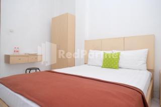 Guest House Pinarak 2 Syariah near GOR Satria Purwokerto Mitra RedDoorz - 0