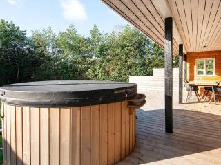 7 person holiday home in Grenaa - 7