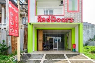RedDoorz near Pakuwon Mall Solo Baru - 6