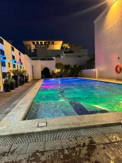 Cozy Staycation with Netflix Near Venice Grand Canal - 3