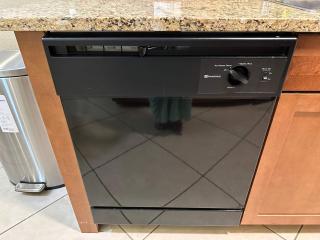 2 Bedroom Condo near LV Strip Pool Gym and Jacuzzi - 5