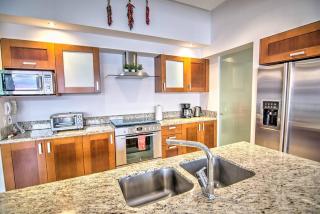 Nova - Beachfront Condo with Private Office & Panoramic Views - 3