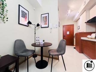 Citispace 1BR Condotel Suite at Sunshine100 City Plaza #SS04A - 2
