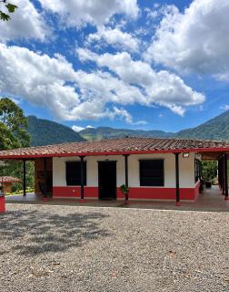 Hostal Artesanos - 0