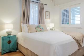 Cosy Stay Near Esplanade, Hospital and City 6 - 3