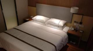 Jtour Inn Huanggang Wuxue City Square - 7