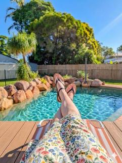 3BR Queenslander with Pool - Near Stadium, CBD - 0
