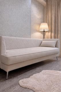 2-Room Apartment in the City Center with Free Luggage Storage & Mountain View - 8